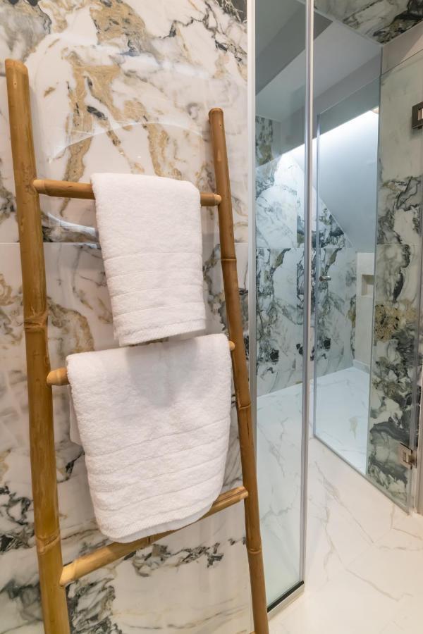 Anesis Deluxe Apartments Parga Ngoại thất bức ảnh